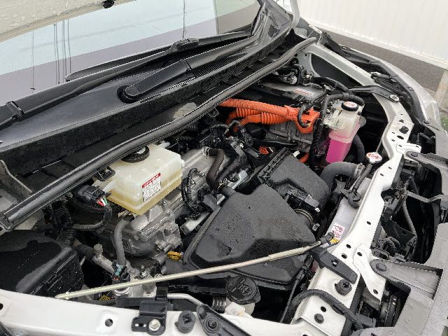 TOYOTA ESQUIRE HYBRID 2019 Image 31