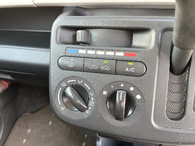 NISSAN MOCO 2011 Image 31