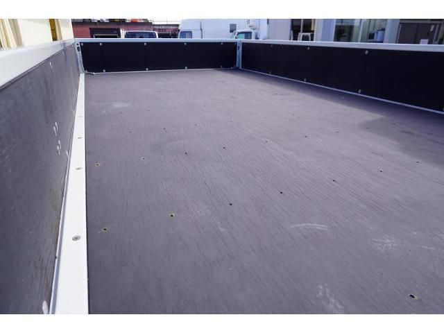 MITSUBISHI CANTER 2023 Image 31