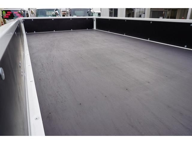 MITSUBISHI CANTER 2025 Image 31