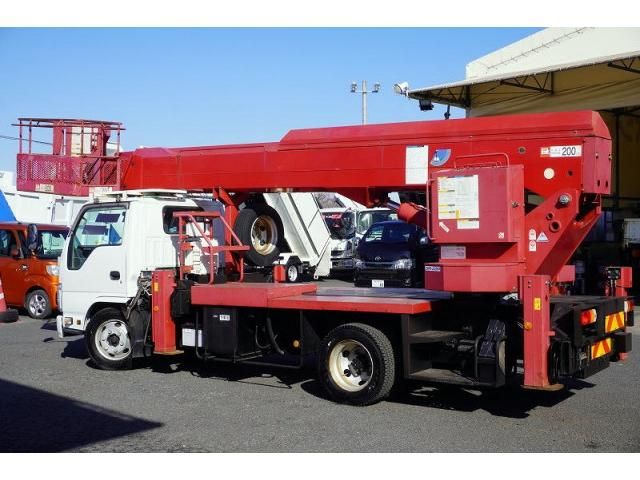 ISUZU ELF 2012 Image 31