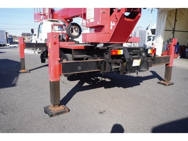 ISUZU ELF 2012 Image 31