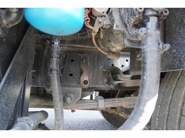 ISUZU ELF 2010 Image 31