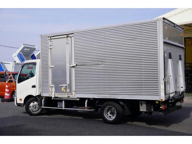 HINO DUTRO 2018 Image 31