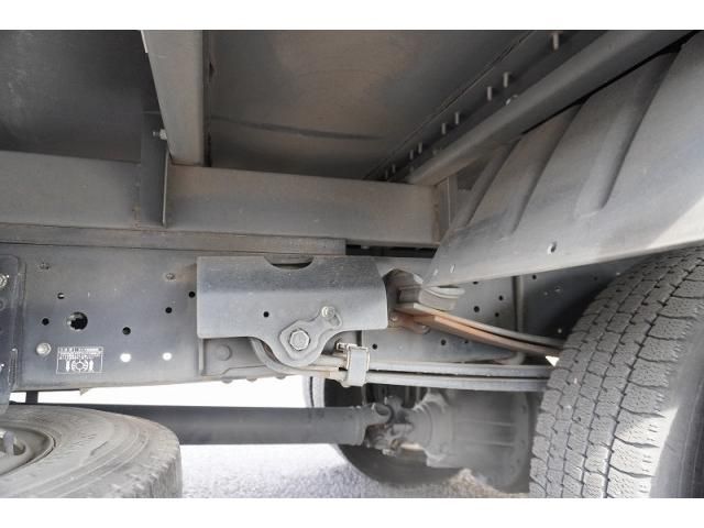 HINO DUTRO 2018 Image 31