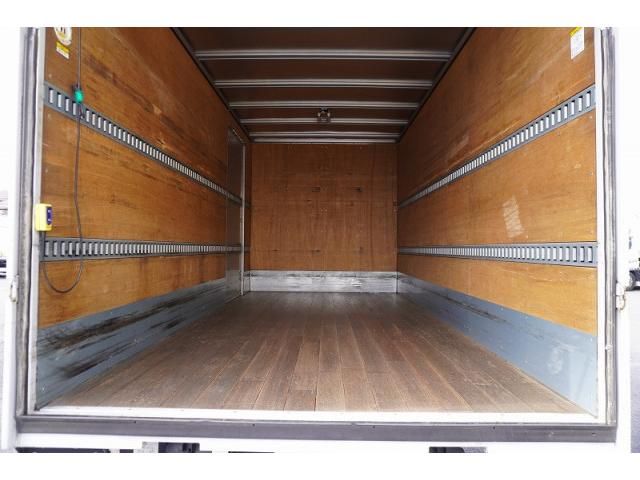 HINO DUTRO 2018 Image 31