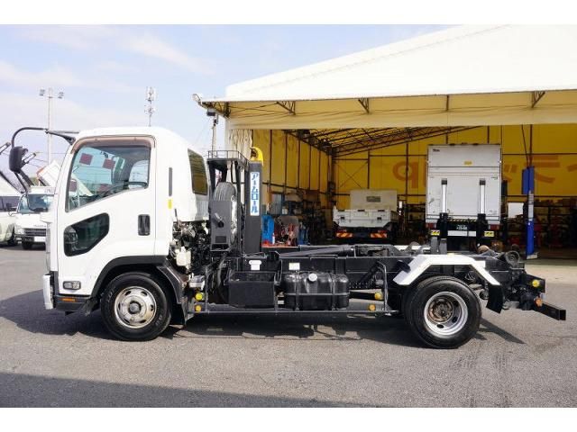 ISUZU FORWARD 2016 Image 31