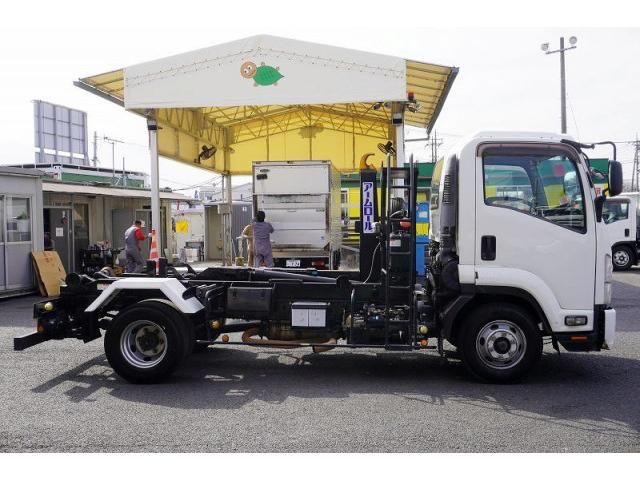 ISUZU FORWARD 2016 Image 31