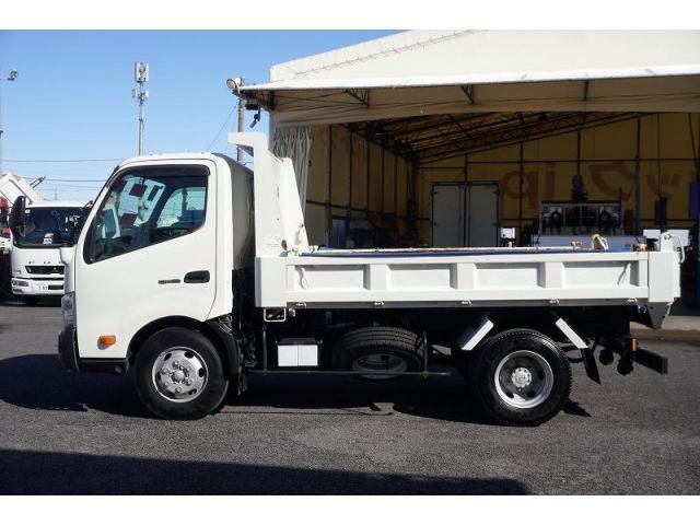 HINO DUTRO 2014 Image 31