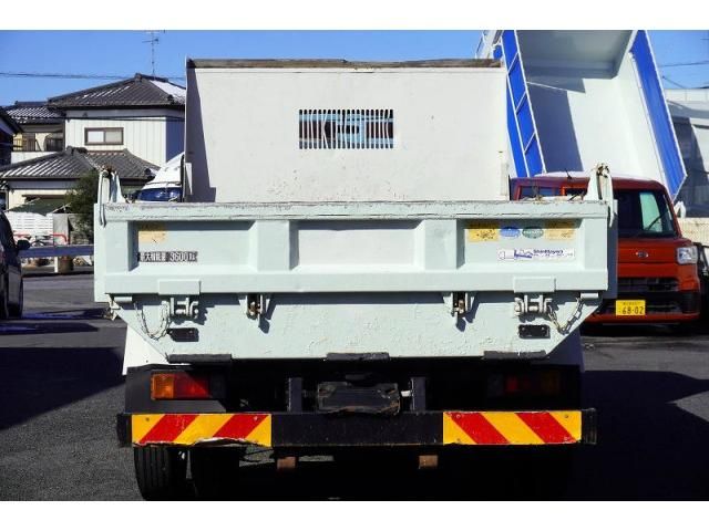 HINO DUTRO 2014 Image 31