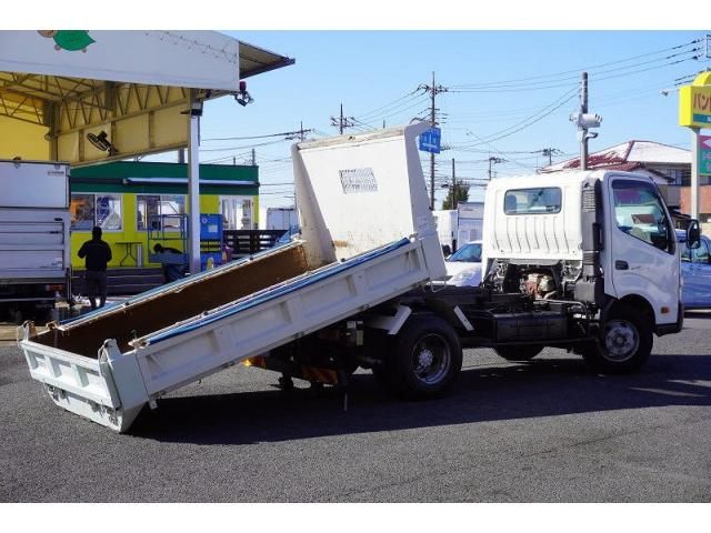 HINO DUTRO 2014 Image 31