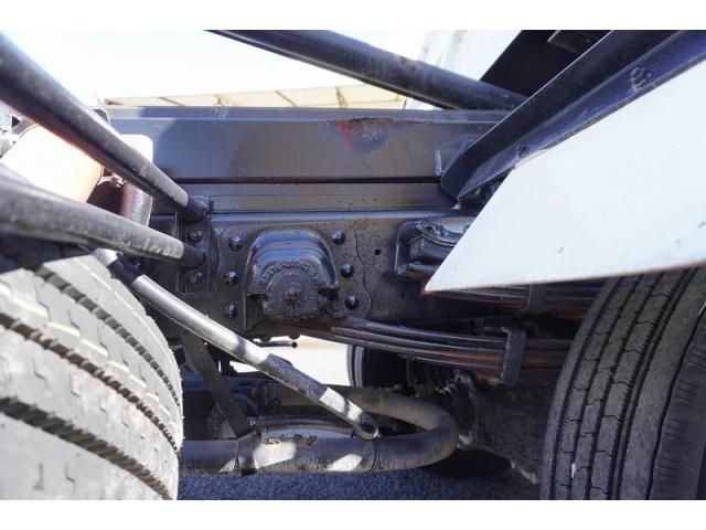 HINO DUTRO 2014 Image 31