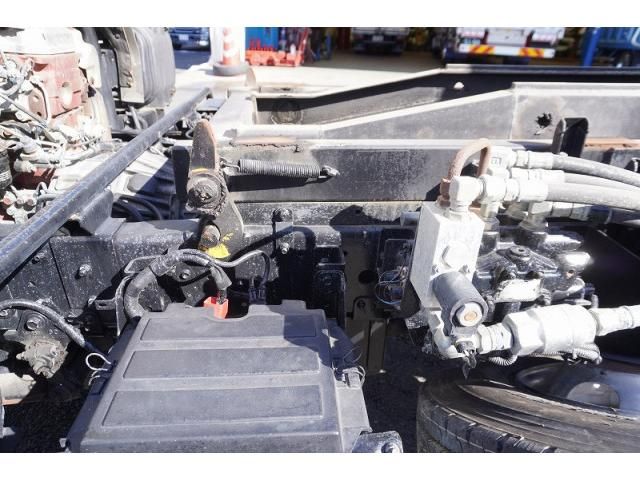 HINO DUTRO 2014 Image 31