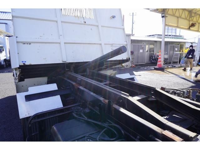 HINO DUTRO 2014 Image 31