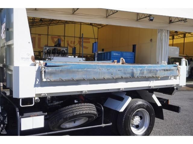 HINO DUTRO 2014 Image 31