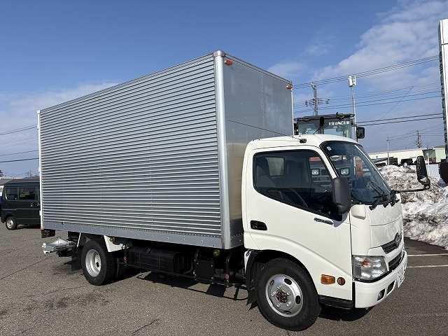 HINO DUTRO 2016 Image 31