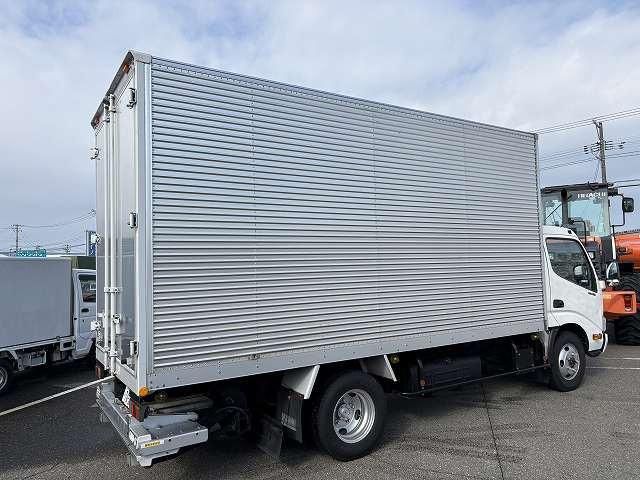 HINO DUTRO 2016 Image 31