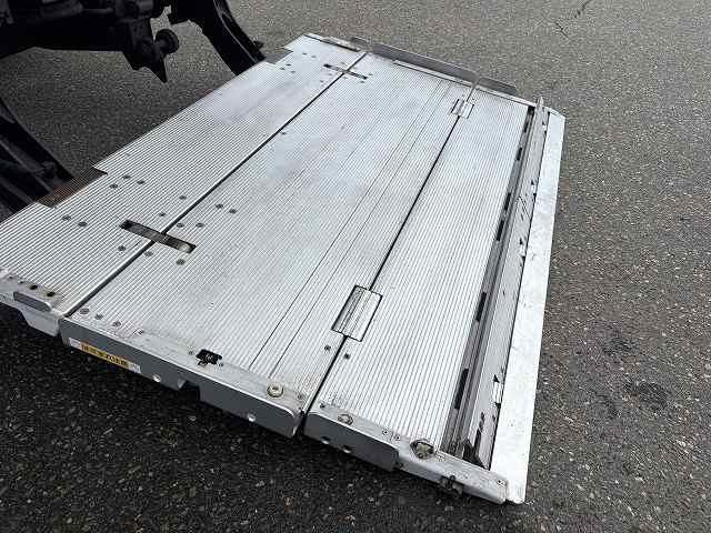 HINO DUTRO 2016 Image 31