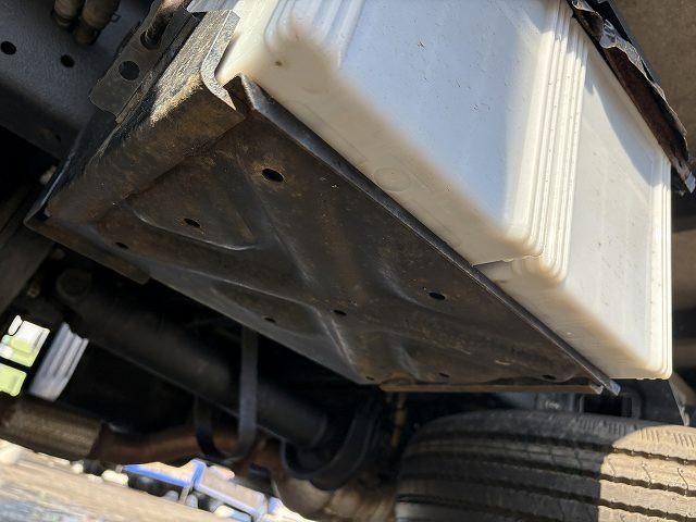 HINO DUTRO 2016 Image 31