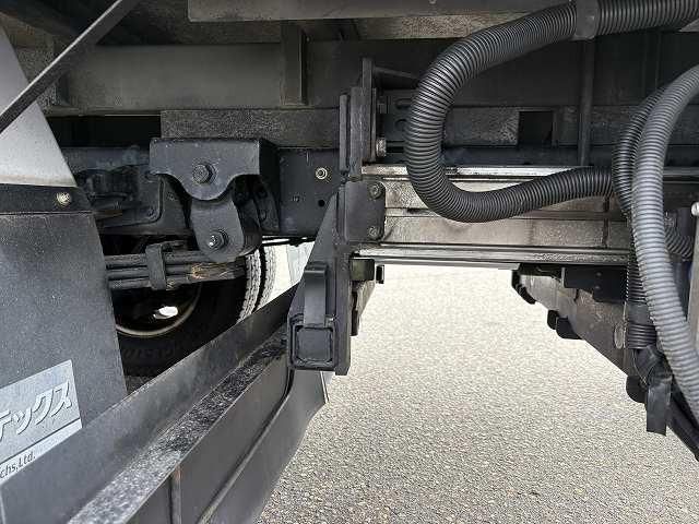 HINO DUTRO 2016 Image 31