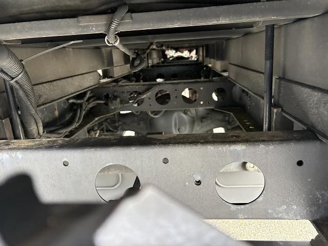 HINO DUTRO 2016 Image 31