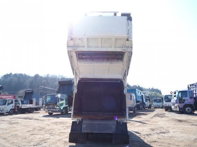 HINO DUTRO 2011 Image 31