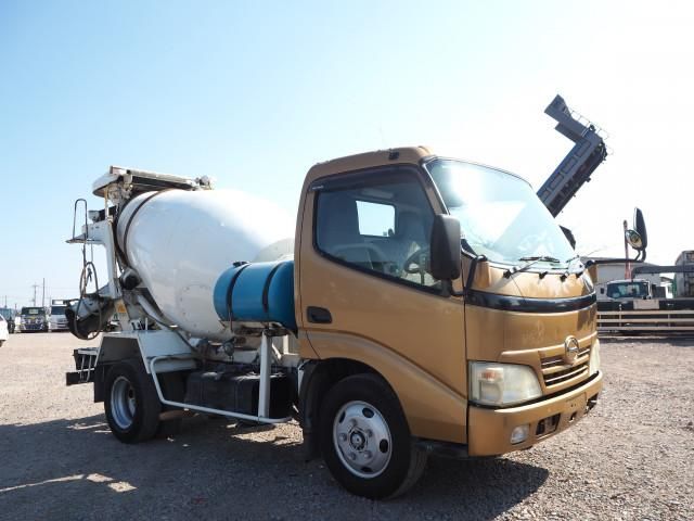 HINO DUTRO 2008 Image 31