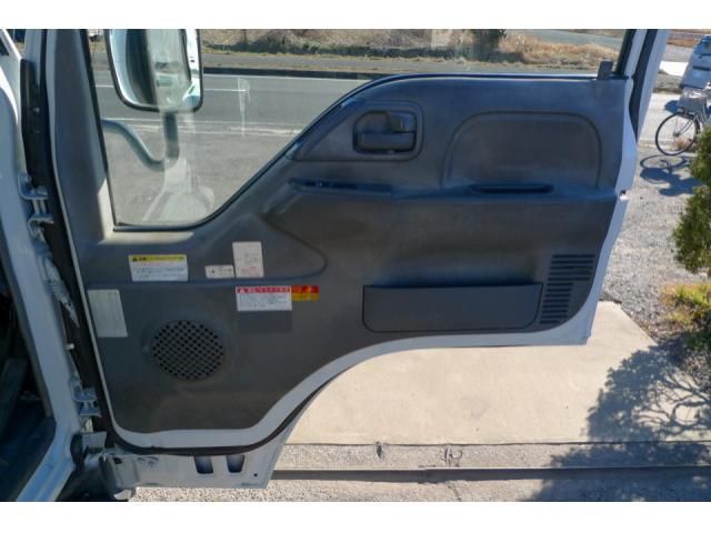 ISUZU ELF 2008 Image 31