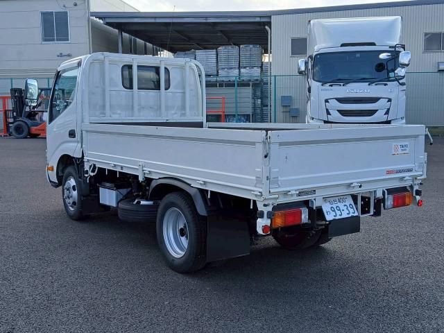HINO DUTRO 2023 Image 31
