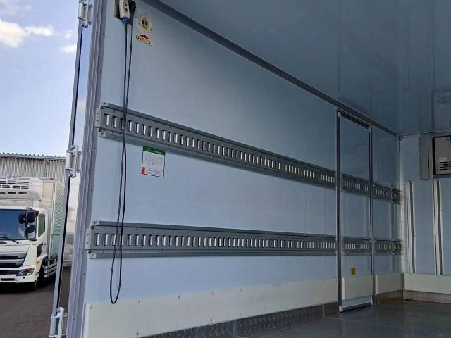 HINO DUTRO 2025 Image 31