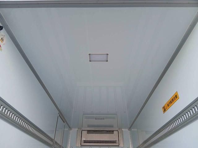 HINO DUTRO 2025 Image 31