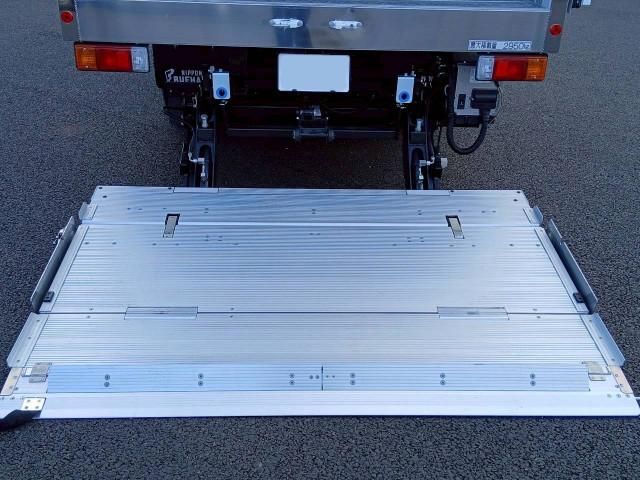 HINO DUTRO 2025 Image 31