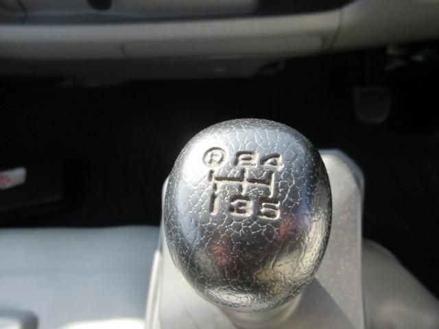 HINO DUTRO 2018 Image 31