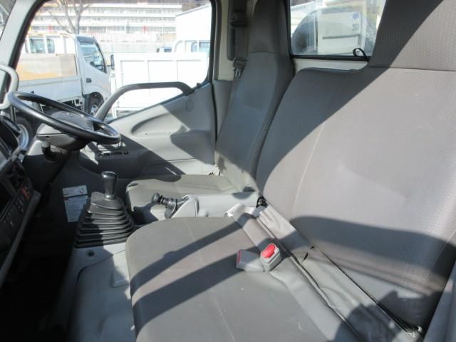 HINO DUTRO 2018 Image 31