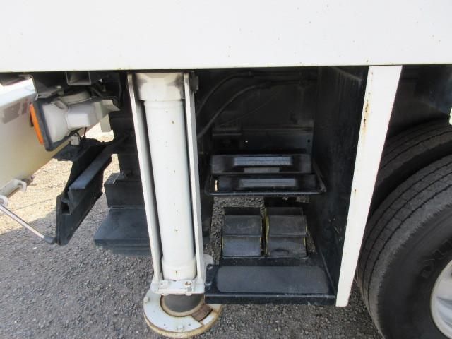 HINO DUTRO 2018 Image 31