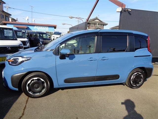 TOYOTA SIENTA HYBRID 2022 Image 31