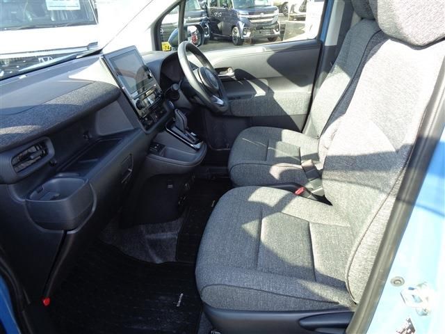 TOYOTA SIENTA HYBRID 2022 Image 31