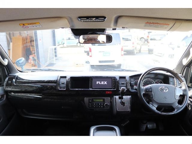 TOYOTA HIACE VAN 2WD 2018 Image 31