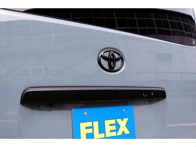 TOYOTA HIACE VAN 2WD 2018 Image 31