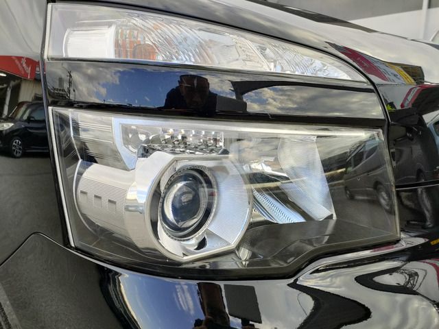 TOYOTA VOXY 2011 Image 31