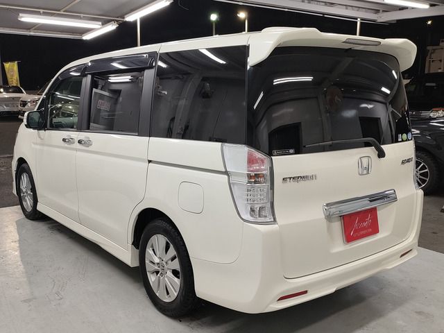HONDA STEPWAGON SPADA 2011 Image 31