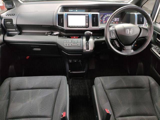 HONDA STEPWAGON SPADA 2011 Image 31