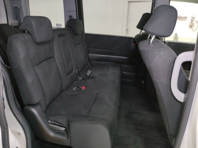 HONDA STEPWAGON SPADA 2011 Image 31