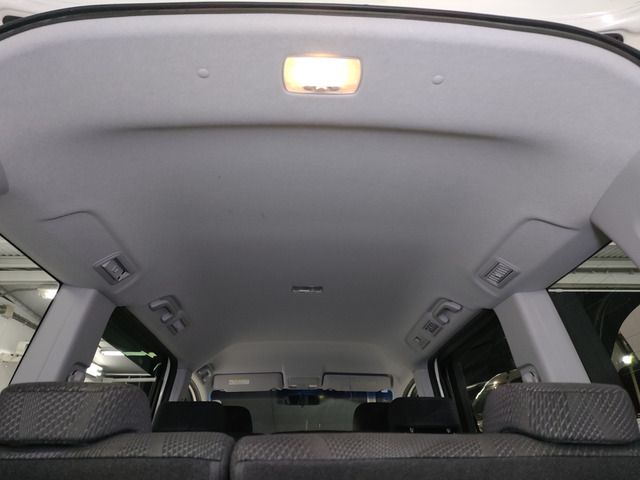 HONDA STEPWAGON SPADA 2011 Image 31