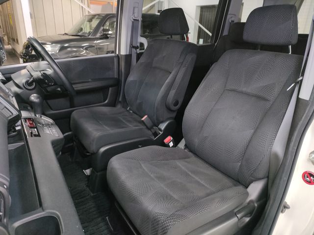 HONDA STEPWAGON SPADA 2011 Image 31