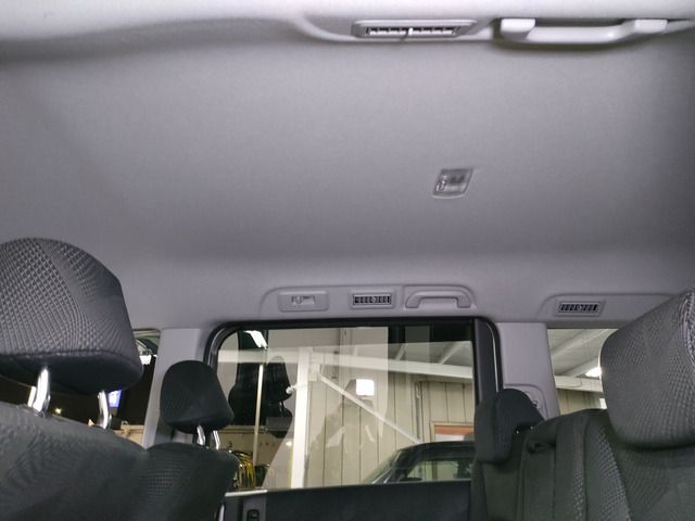 HONDA STEPWAGON SPADA 2011 Image 31