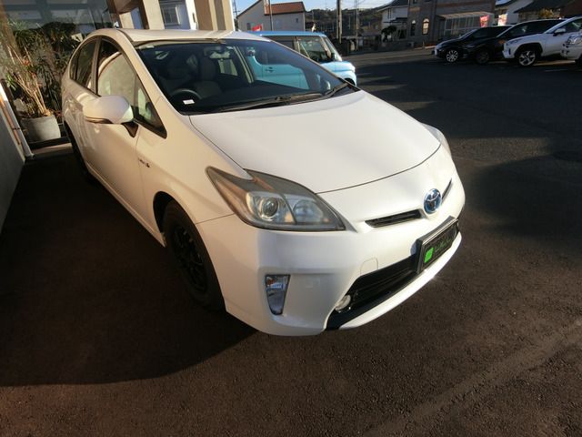 TOYOTA PRIUS 2012 Image 31