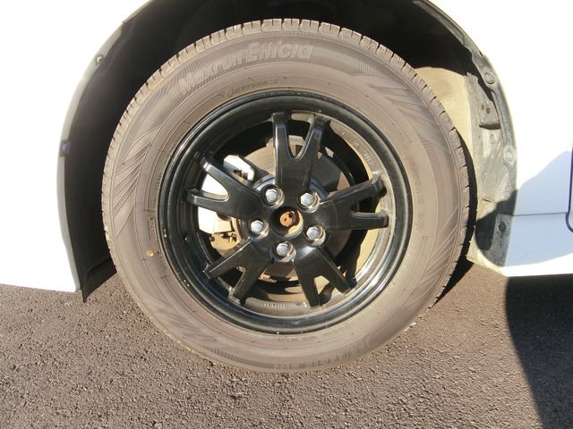 TOYOTA PRIUS 2012 Image 31