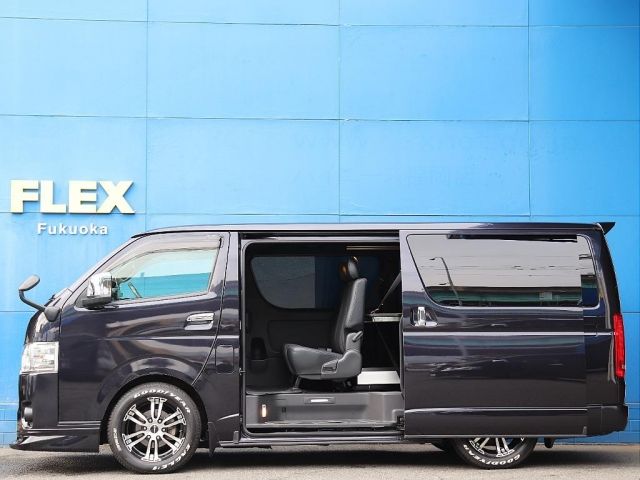 TOYOTA HIACE VAN 4WD 2022 Image 31