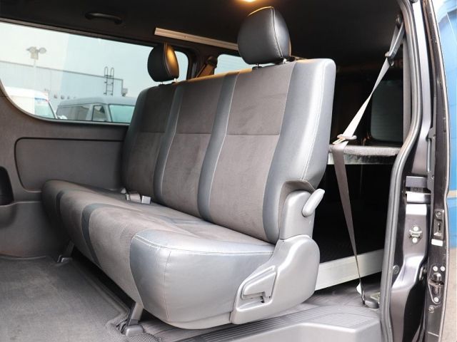 TOYOTA HIACE VAN 4WD 2022 Image 31